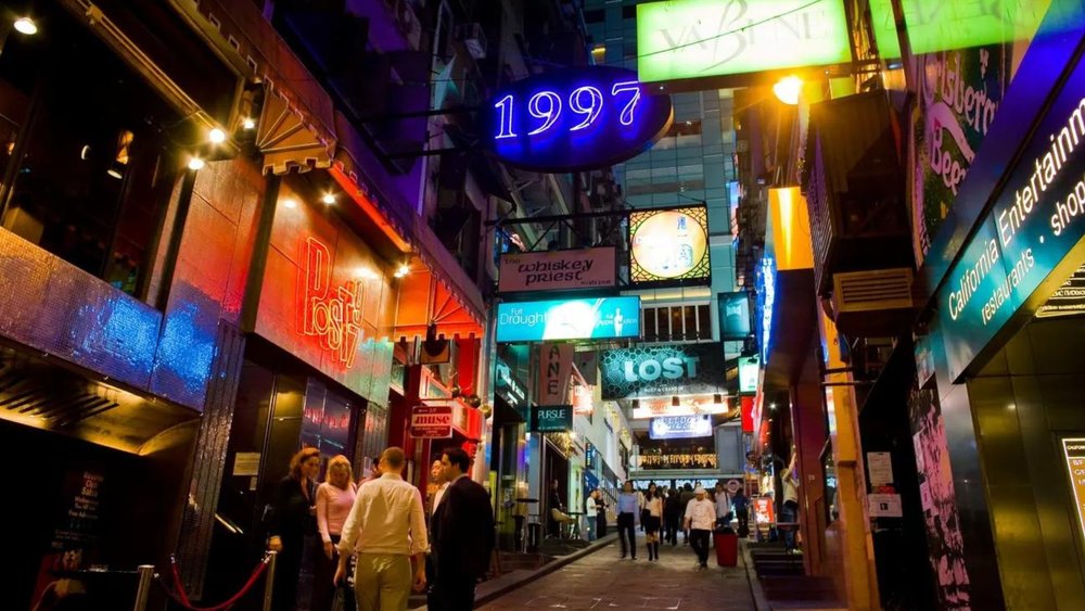 In/AE - hk - bg - 10 