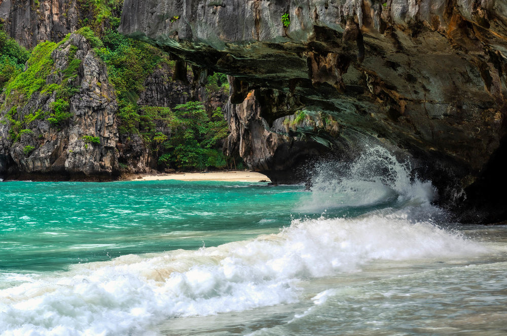 อ่าวมาหยา เกาะพีพี กระบี่