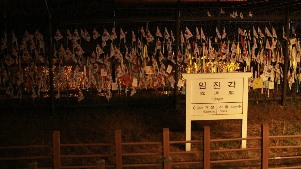 As it incorporates territory from both Koreas, the DMZ is a hotspot for Seoul tourists. Credits: @elichoart on Unsplash