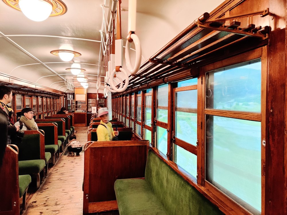 Here's a throwback to a Japanese train from the 1800s!