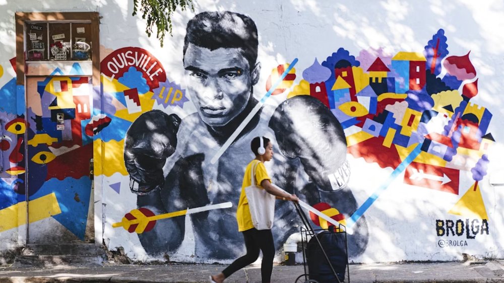 Check out the local art galleries and the street art! Credits to Nelson Ndongala on Unsplash