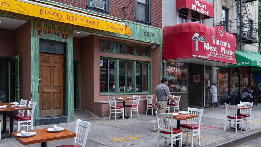 After Little Italy, head to the Bronx Zoo and the New York Botanical Garden. Credits to @gothamist on Instagram