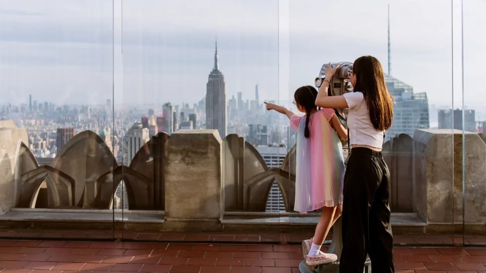 You can spot both the Brooklyn Bridge and the One World Observatory right here! Credits to Klook