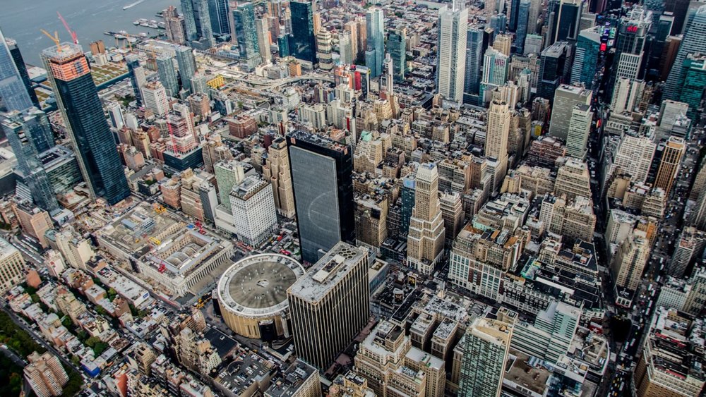 See more famous landmarks, like Madison Square Garden, in one helicopter ride! Credits to Anthony Rosset on Unsplash