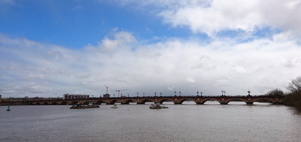 FR ボルドー(Bordeaux) ポン・ド・ピエール(ピエール橋)