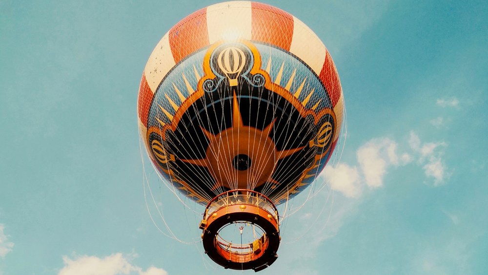 Fulfill your childhood dream of riding a hot air balloon with PanoraMagique. Credits: @tomasnozina on Unsplash