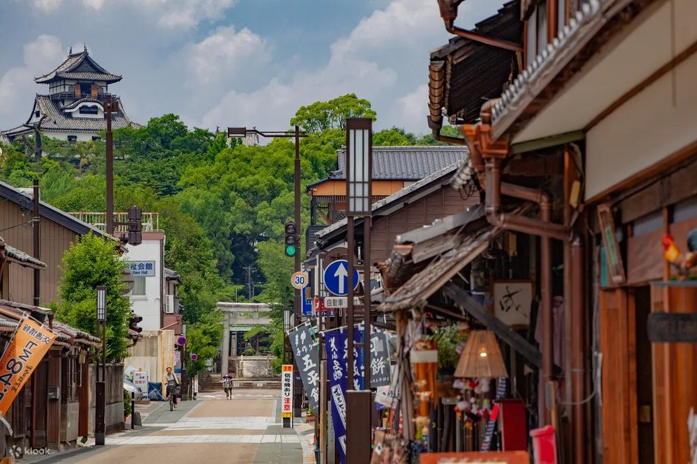 名古屋自駕，參觀國寶犬山城以南延伸出迷人的城下町