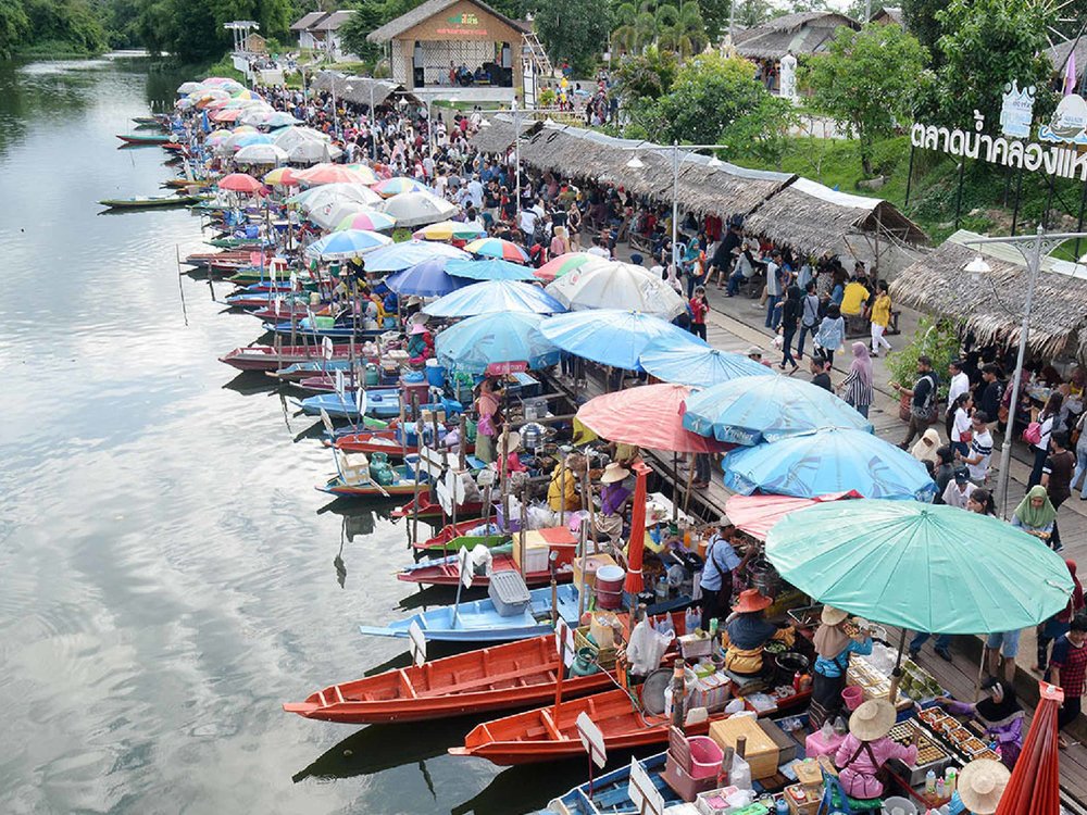 Floating market