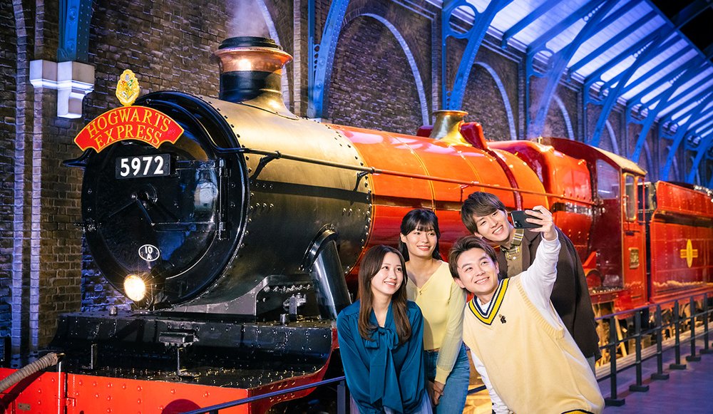 เครดิตภาพ : บนเว็บไซต์ wbstudiotour.jp