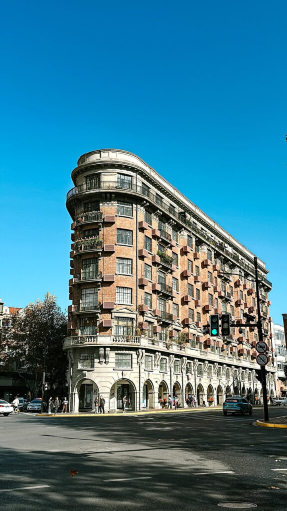 เครดิตภาพ : บนเว็บไซต์ go-graph.com