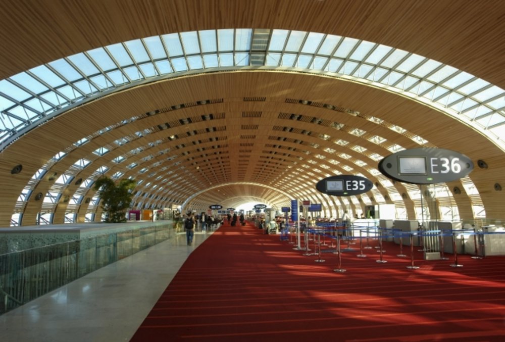 FR charles de gaulle airport