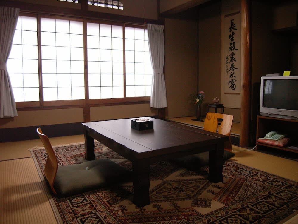 伊根週屋週邊住宿茶六本館飯店