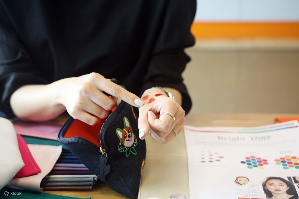 color analysis makeup expert