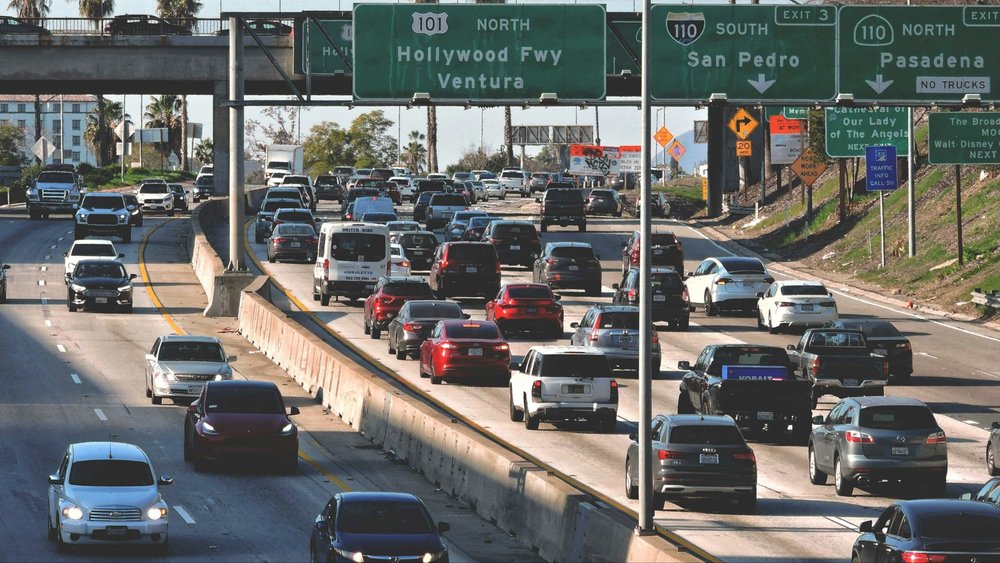 Luckily for you, Six Flags Magic Mountain is easily accessible for tourists and locals alike! Credits: @sebenrique12 on Unsplash
