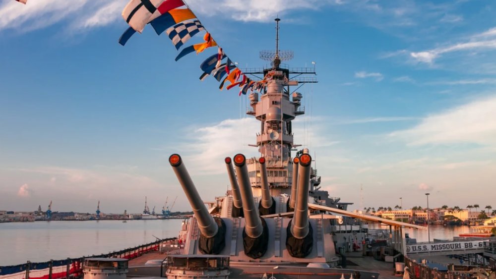 Cap off your Hawaiian vacation with an enlightening tour of the Battleship Missouri Memorial.