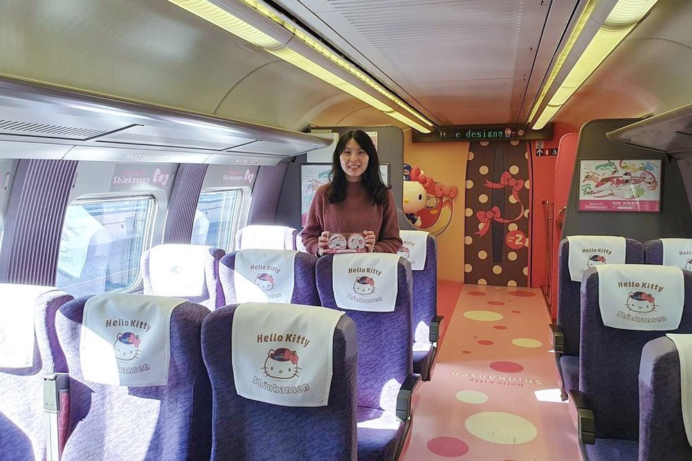 Hello Kitty 新幹線座位