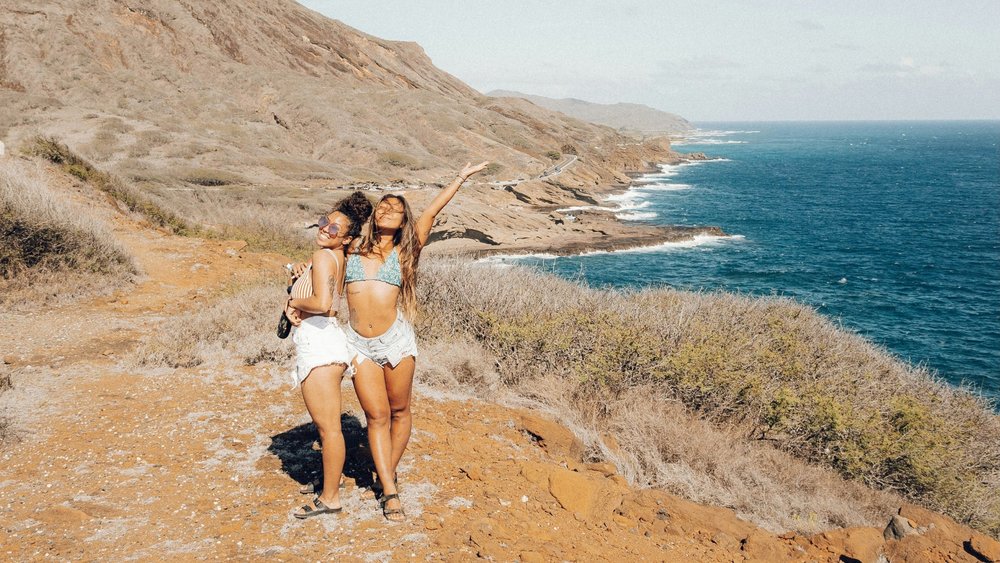 Sunbake and snap photos at Oahu's prime beach spots! Credits: Kevin Turcios on Unsplash