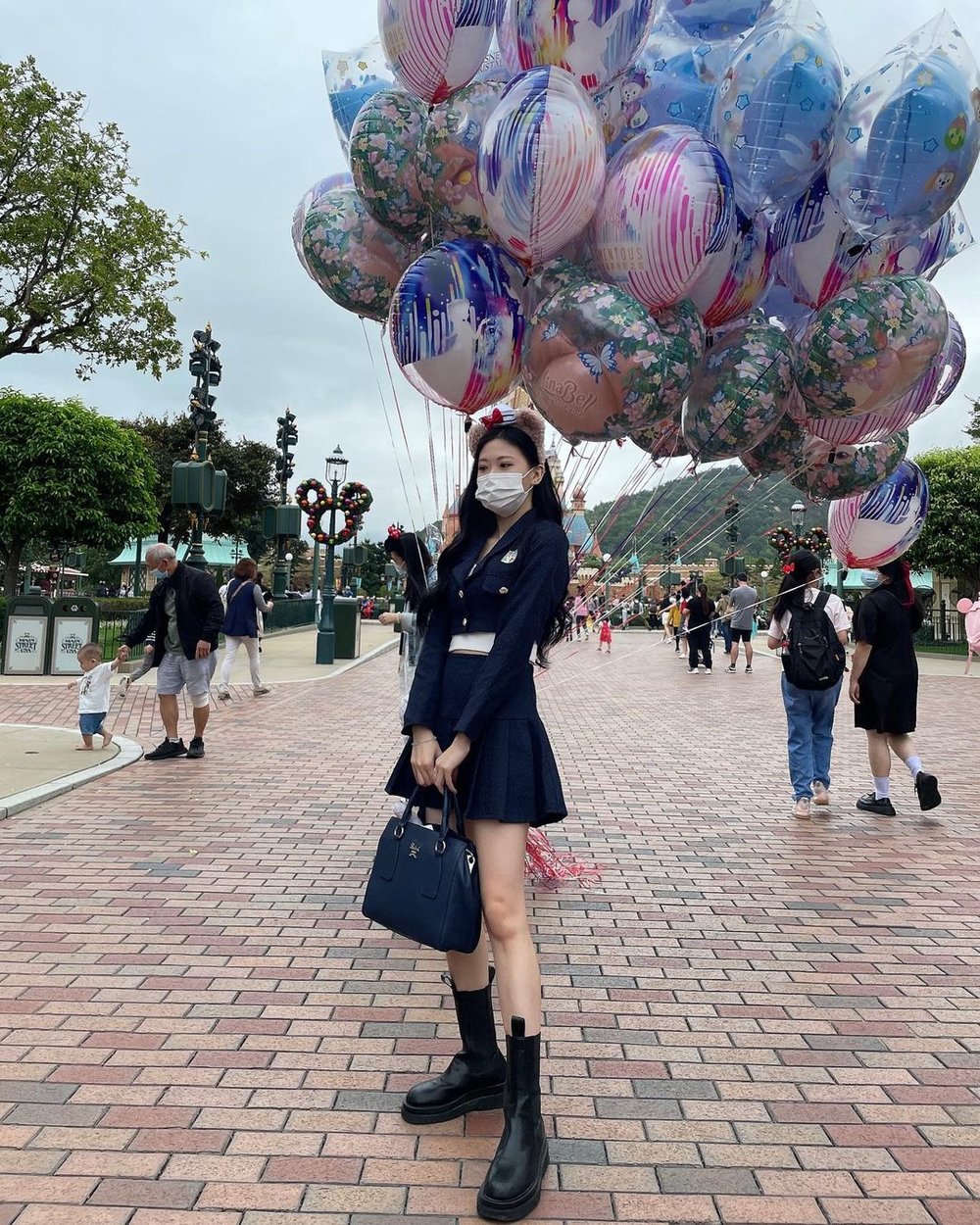 hong-kong-disneyland-resort-hong-kong-2024-mar-39