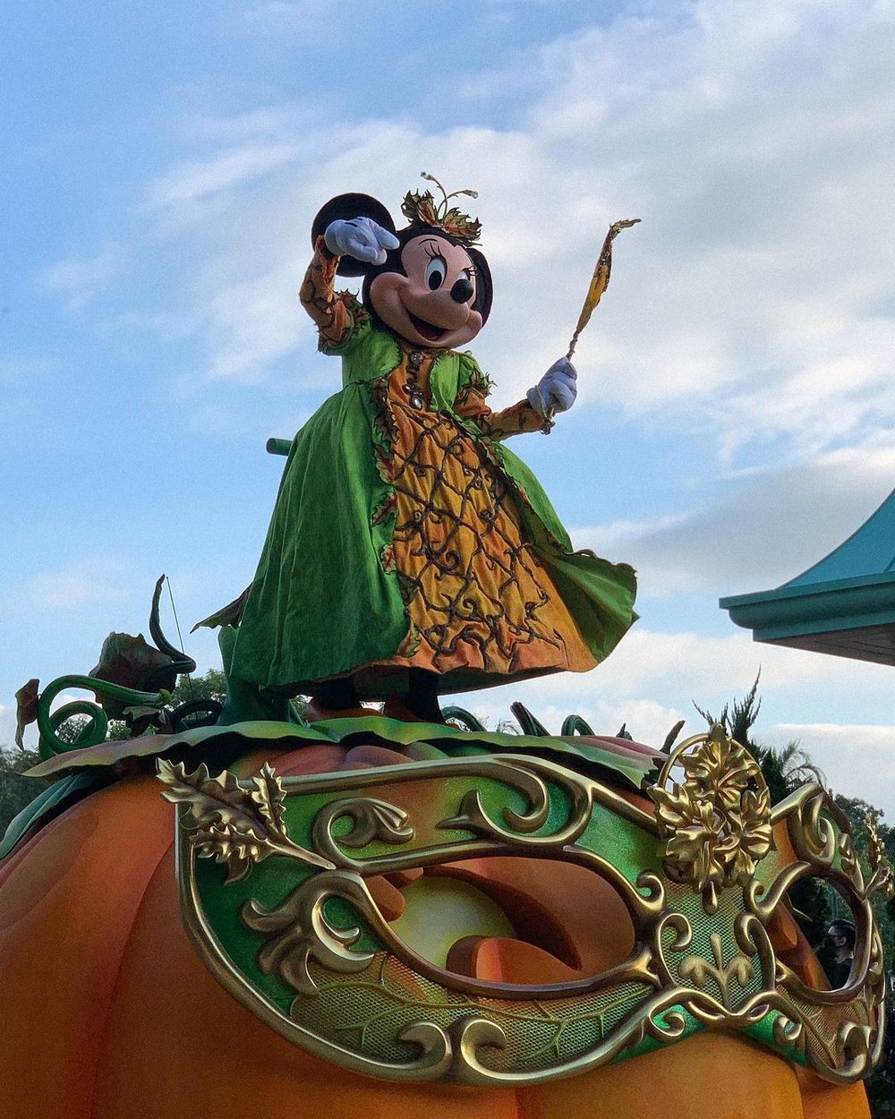 hong-kong-disneyland-resort-hong-kong-2024-mar-39