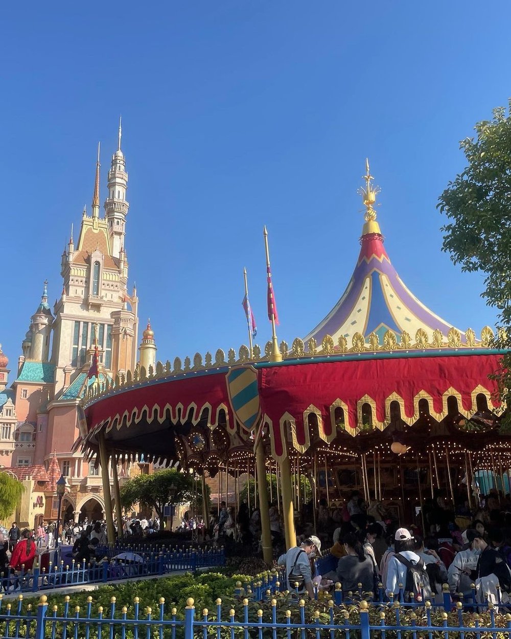 hong-kong-disneyland-resort-hong-kong-2024-mar-39