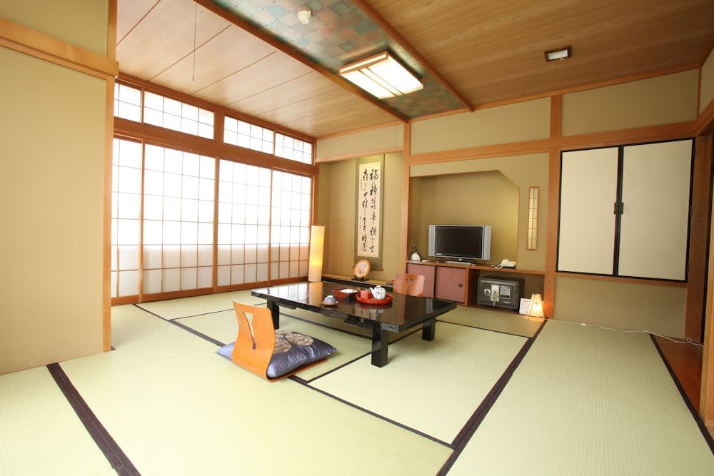 下呂溫泉住宿推薦｜下呂溫泉-睦館