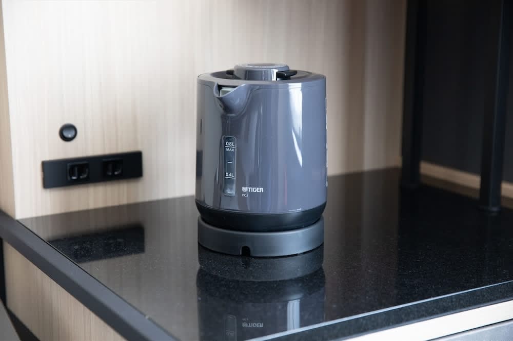 日暮里阿爾蒙特飯店客房提供熱水壺