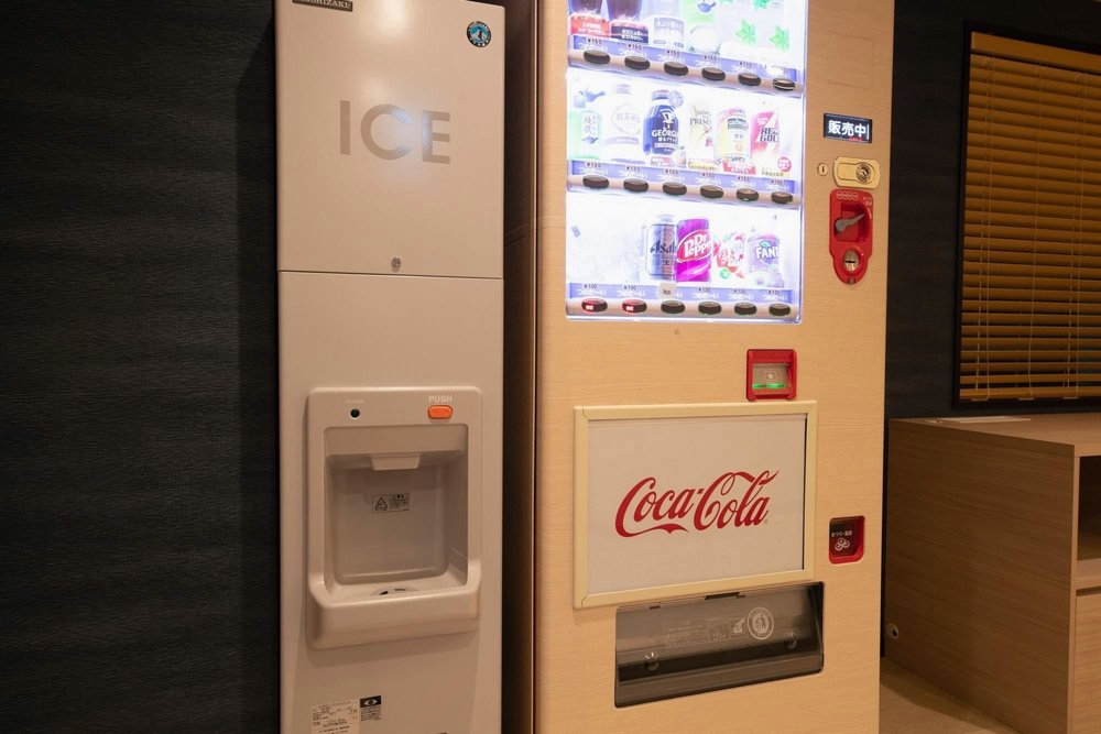 日暮里阿爾蒙特飯店設施：自動售賣機