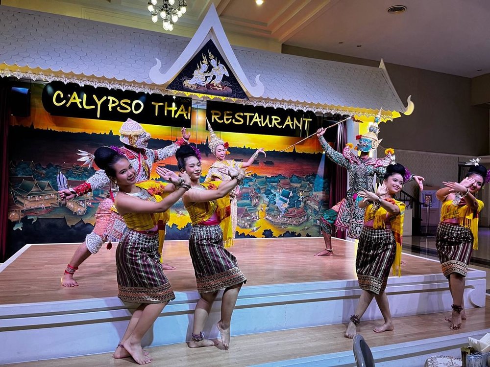 バンコク カリプソキャバレー タイの伝統舞踊ショー