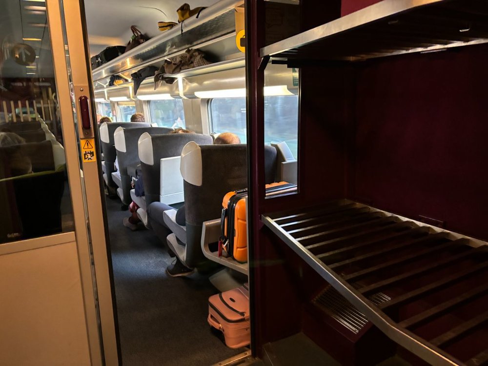 TGV フランス [車内座席②]