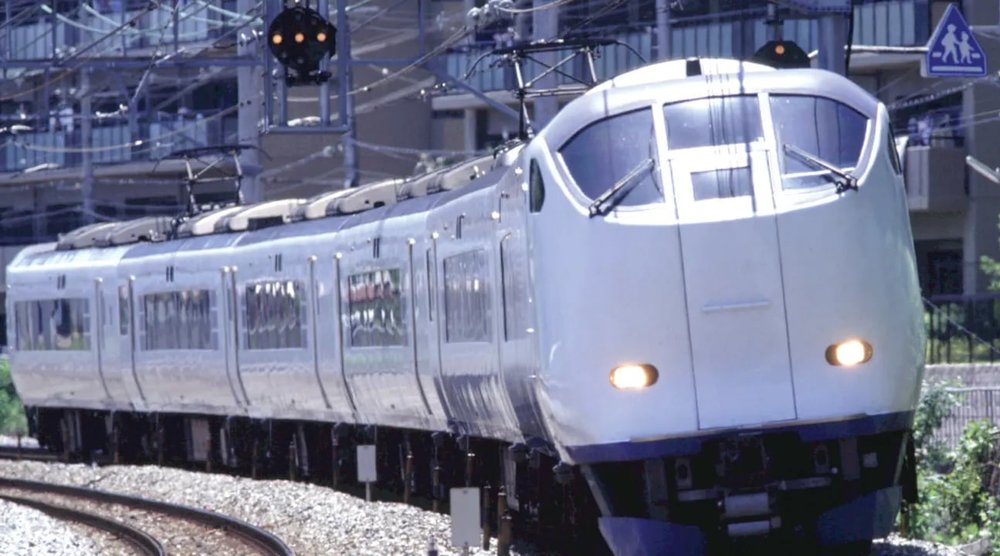 日本電車：特急列車（Limited Express）
