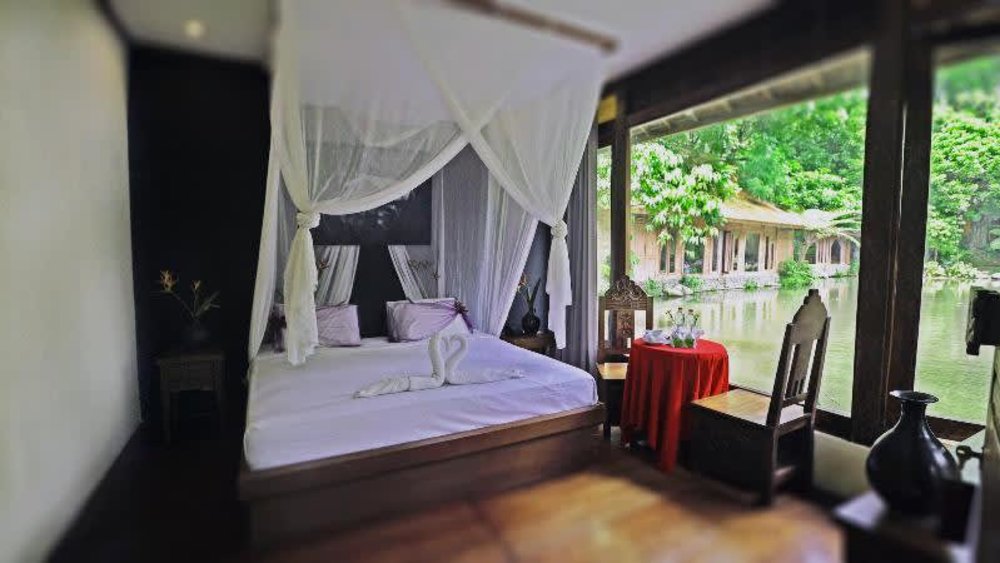 Imah Seniman - Bedroom