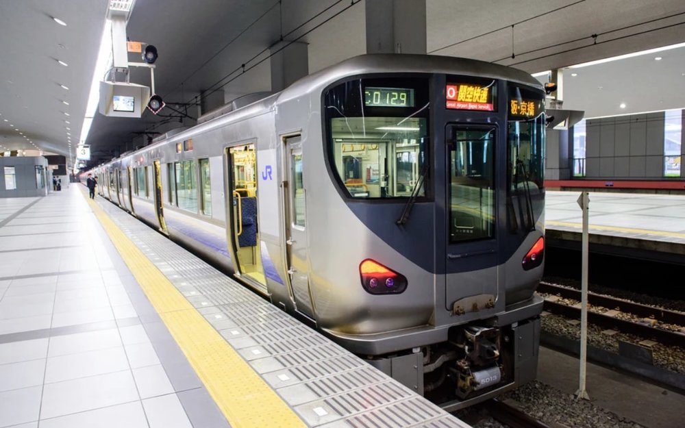 tu-san-bay-kansai-den-osaka