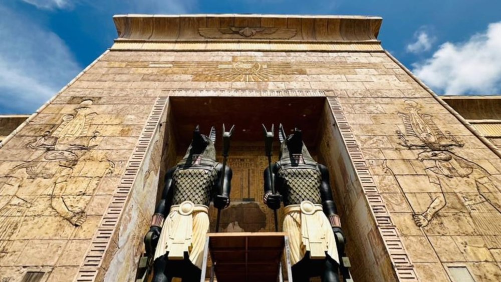 Travel back to Ancient Egypt and watch out for the Revenge of the Mummy! Credits:Klook 