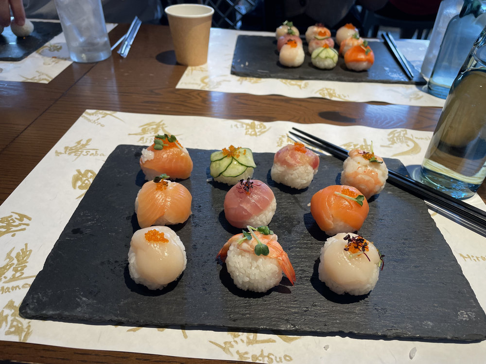 temari sushi all nicely plated, ready for eating