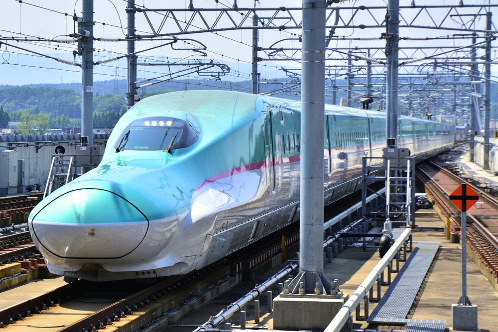 Tohoku Shinkansen E5 Hayabusa Train
