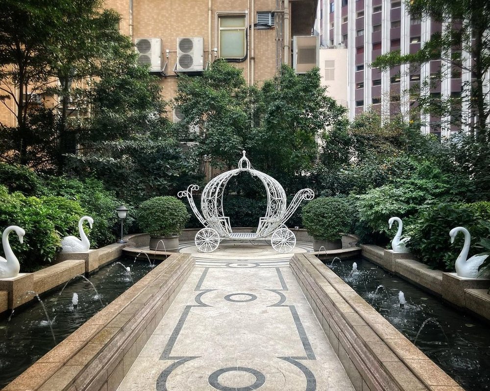 Lee Tung Avenue Rooftop Garden in Hong Kong