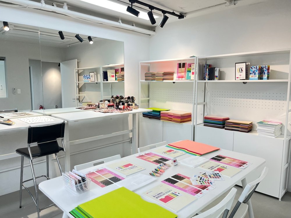 inside a personal color studio