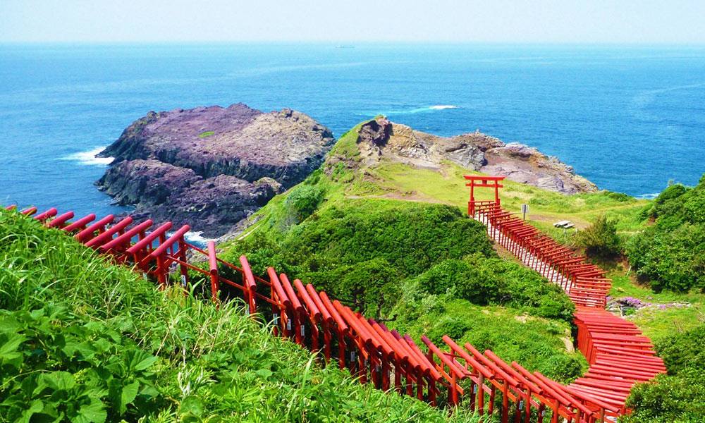 Motonosumi Inari Shrine