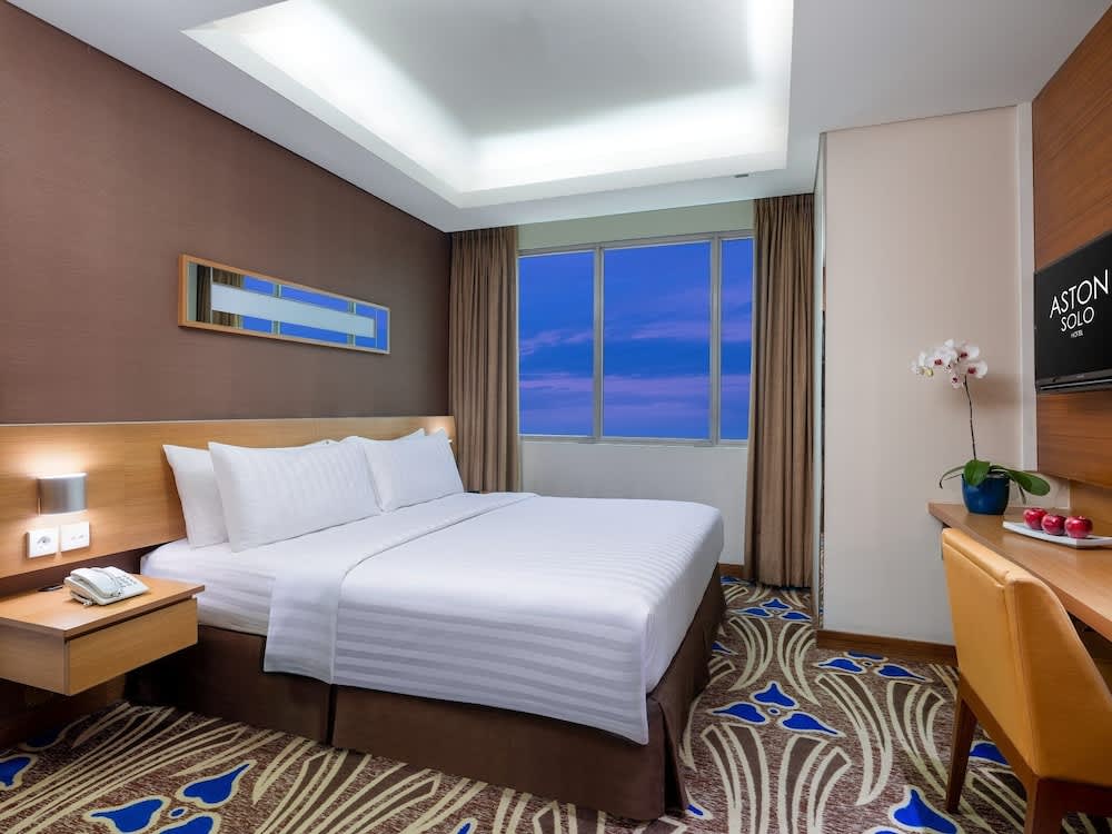 Aston Solo Hotel - Bedroom
