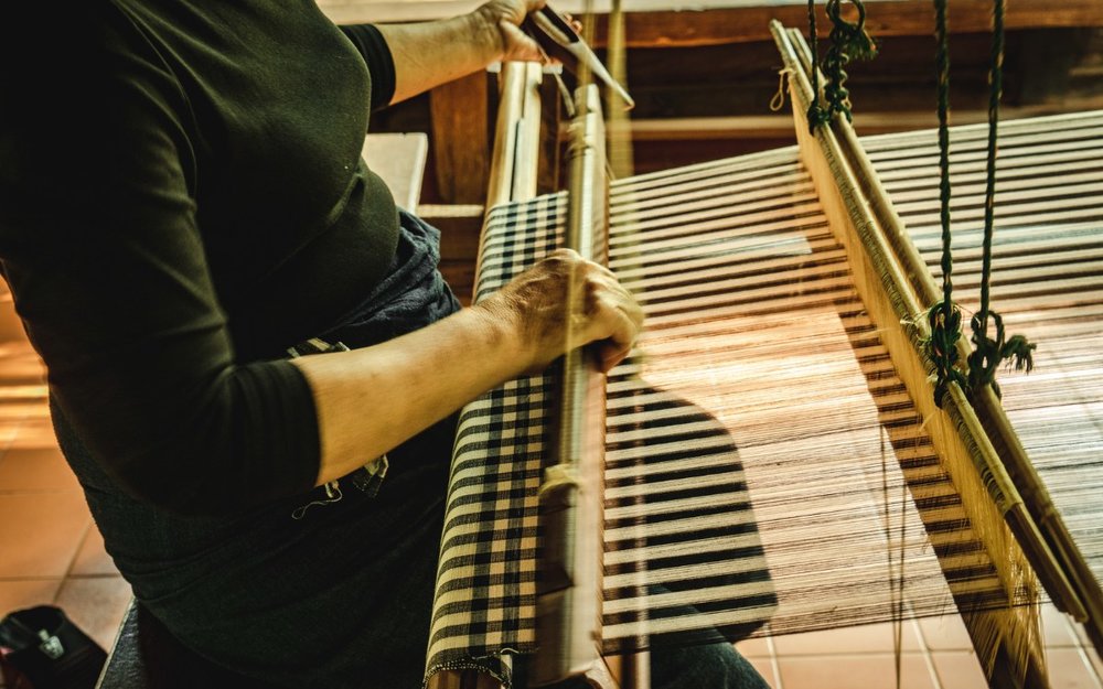 Buổi Chiều: Ghé Làng Nghề Pop Ock Tok - Câu Chuyện Của Những Sợi Tơ