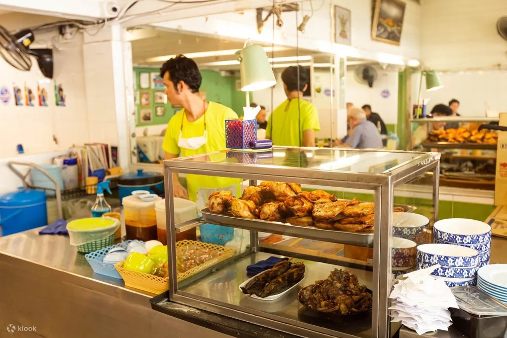 an uong o siam chit lom bts bangkok