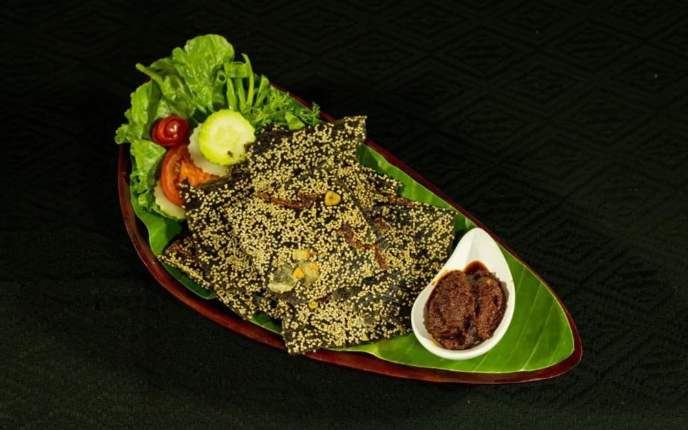 dac-san-lao
