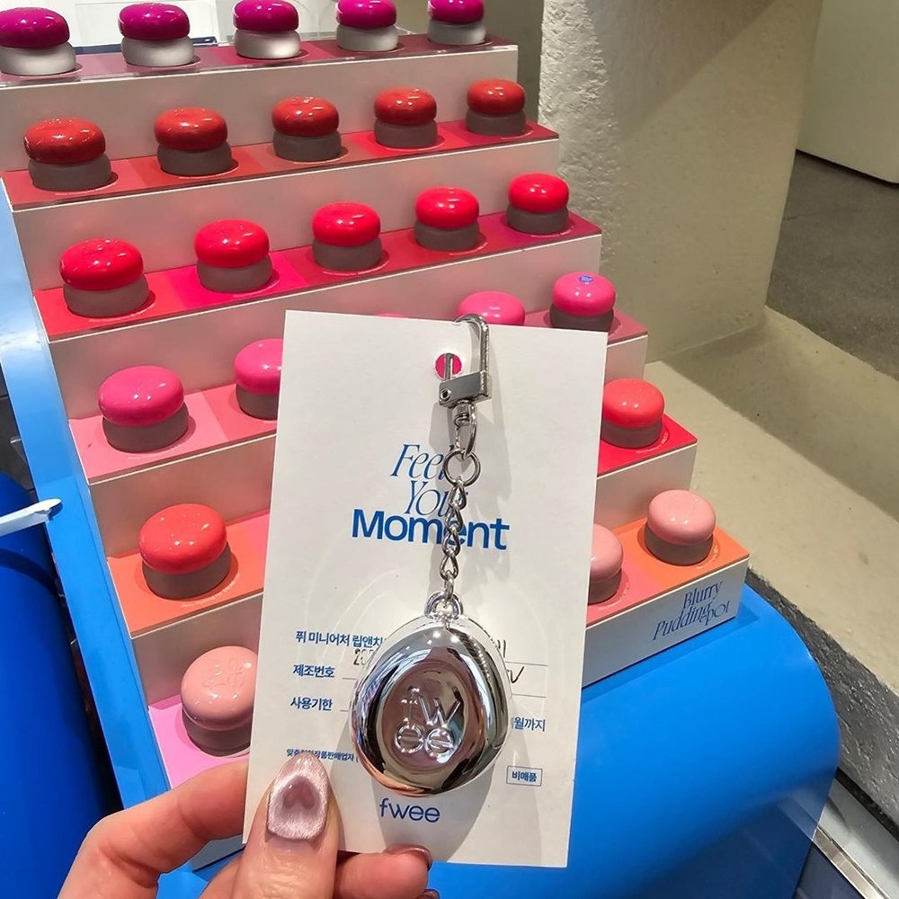 韓国　ソンス （聖水）　fwee agit