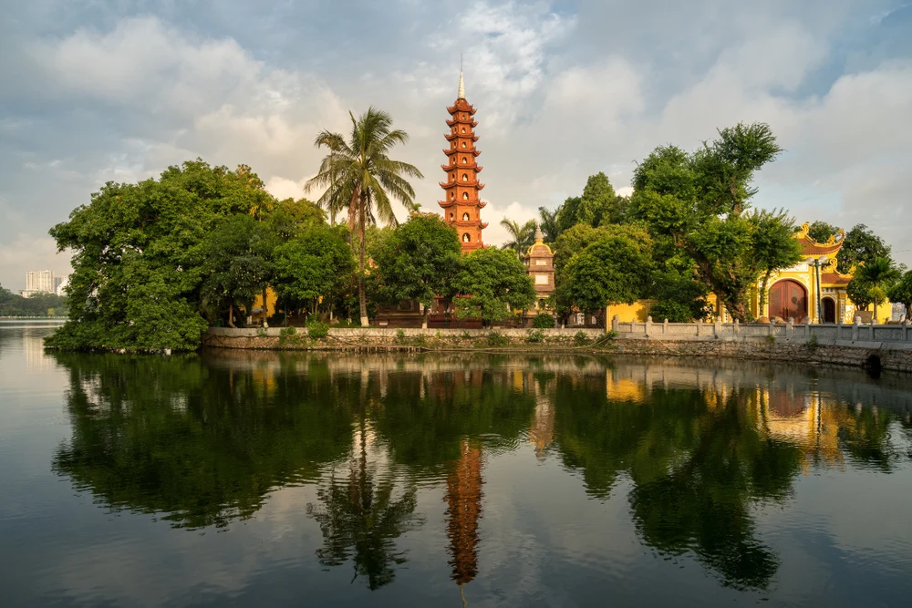 Giới Thiệu Chùa Trấn Quốc Hà Nội