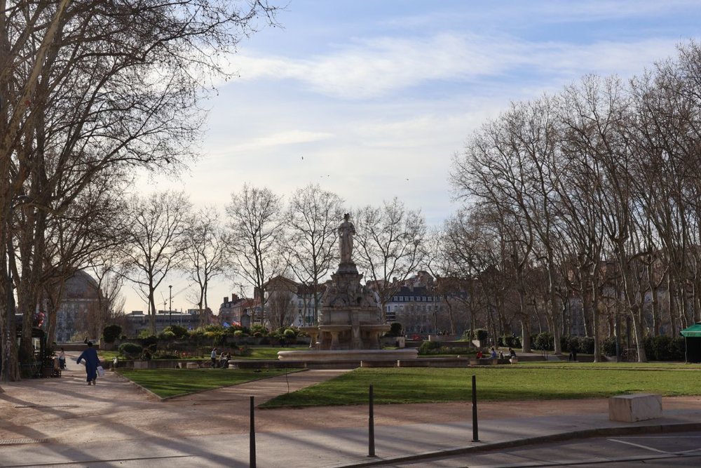 FR フランス リヨン [Fontaine de la Place du Maréchal Lyautey]