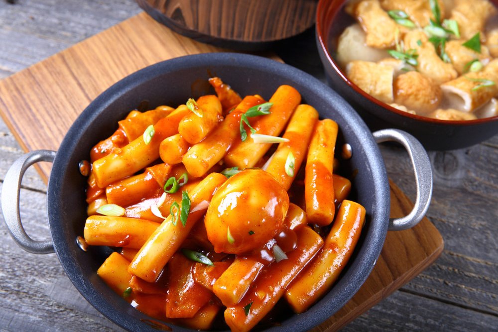 chi-phi-an-banh-gao-tteokbokki