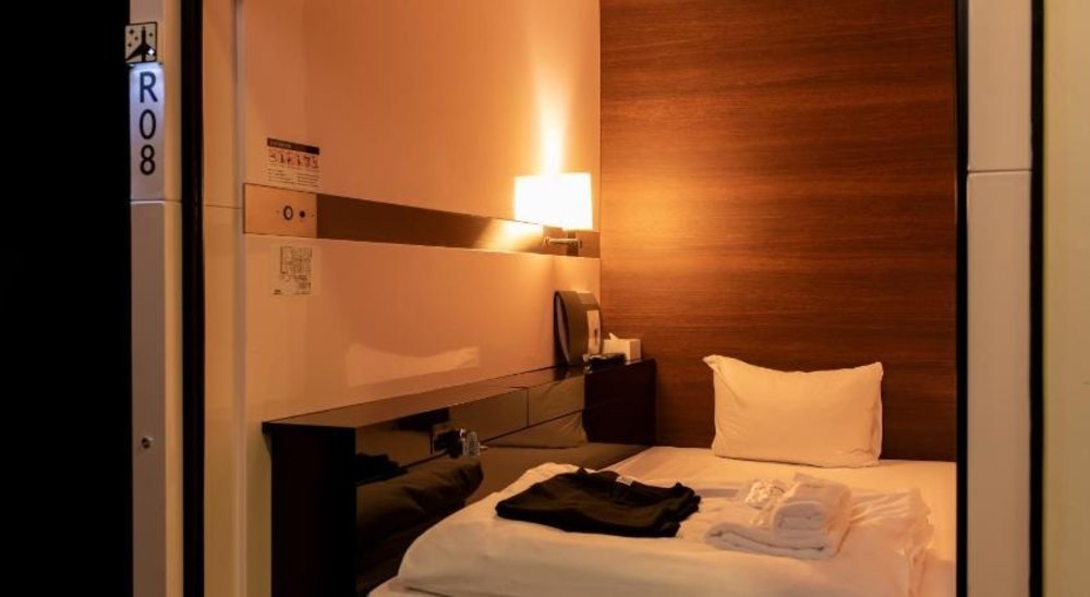 羽田機場膠囊旅館 First Cabin T1|商務艙