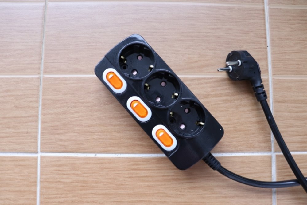 コンセントプラグ SEタイプ