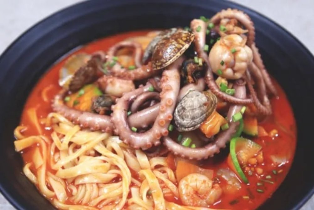 Dongmoon in Nami Island Halal Food