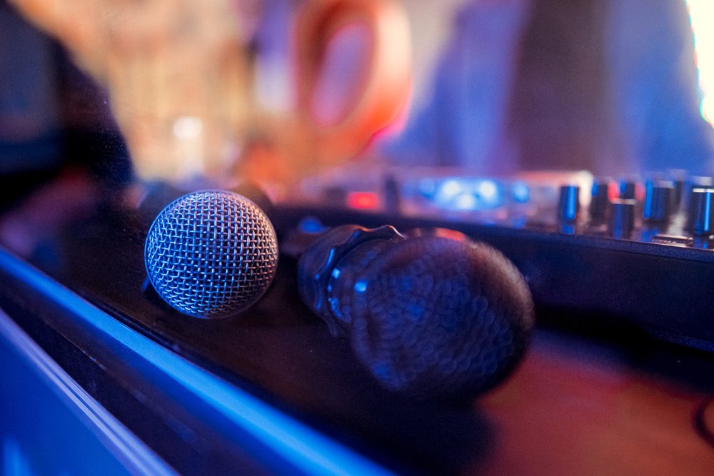 Karaoke "Cháy" Hết Mình Ở Hongdae